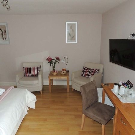 The Manor Coach House 호텔 Hindlip 외부 사진
